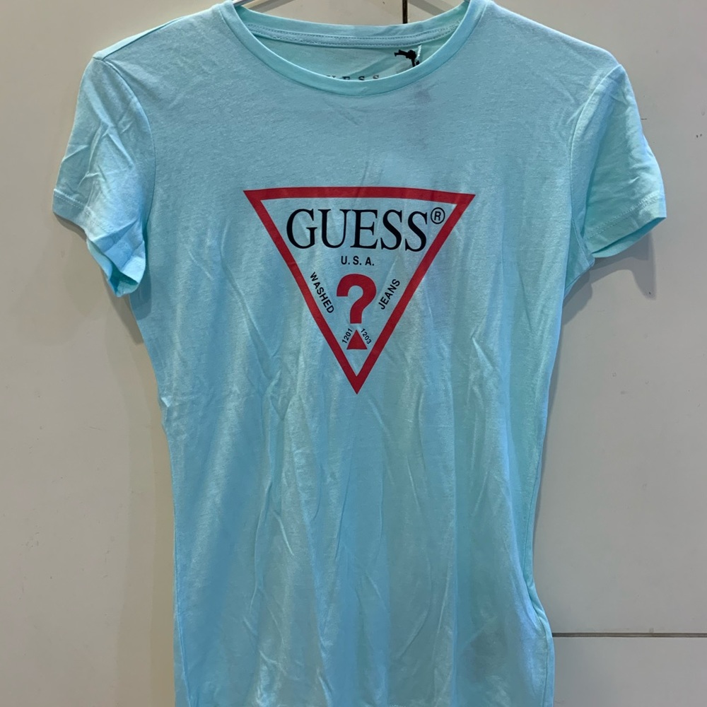Guess Logo Tee - Picture 3 of 8